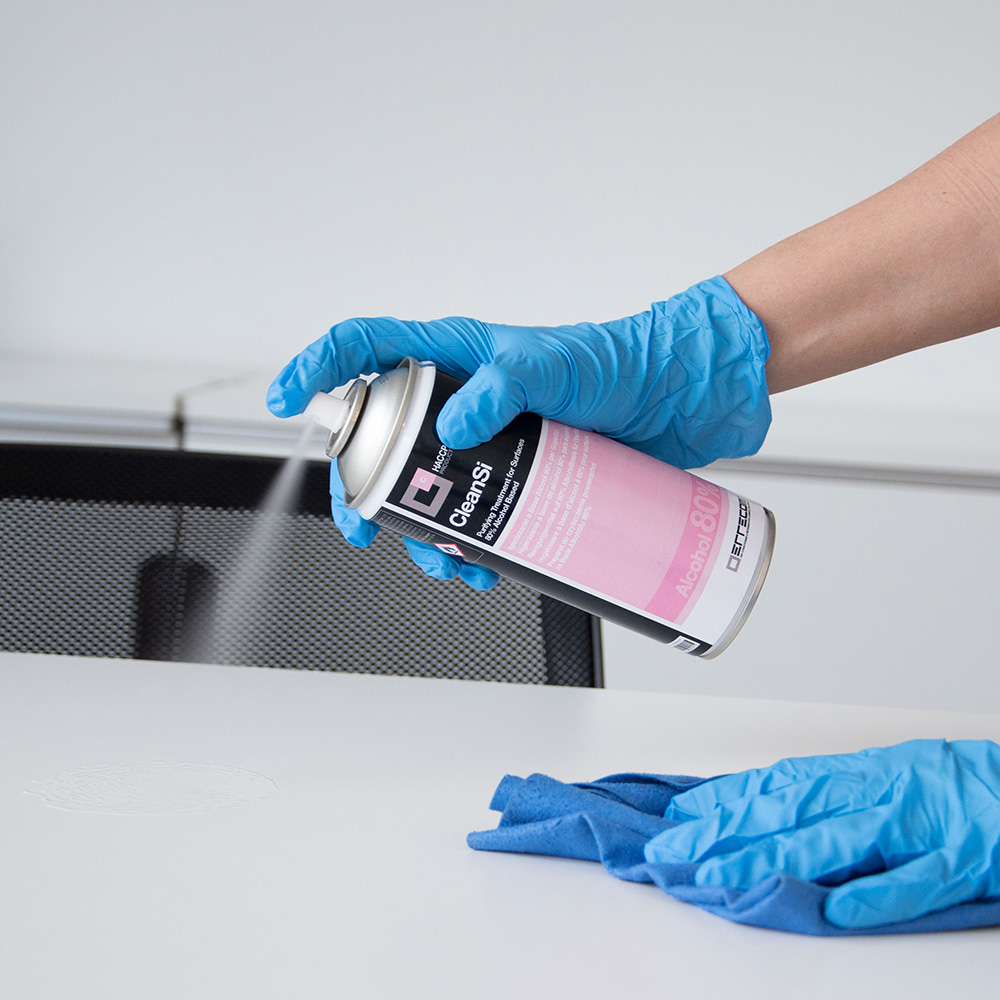 CleanSi - Spray Igienizzante per Superfici a Base Alcool 80% - 400 ml - Disinfettante registrato in Germania (N90037) - confezione n° 12 bombolette - Foto 4