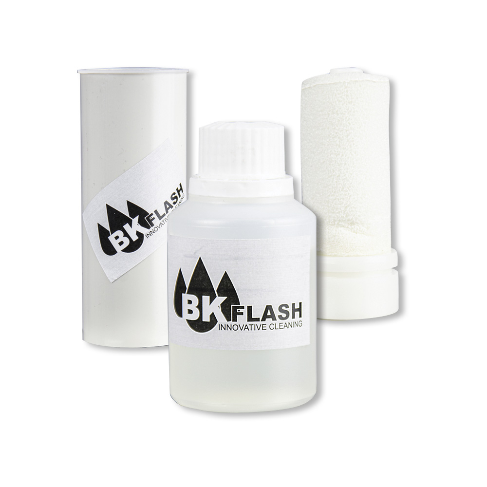 BKFLASH - Kit Jumbo 40 code KD03 - Composed by 1 bottle cap. 40 ml, vertical dispenser, sponge pad, airtight cap - suitable for pipes diameter over 35 mm.